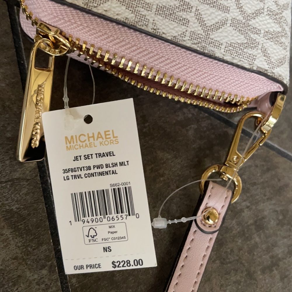 Michael Kors Jet Set Travel Large Travel CONTINENTAL Wristlet-Wallet - Picture 8 of 16